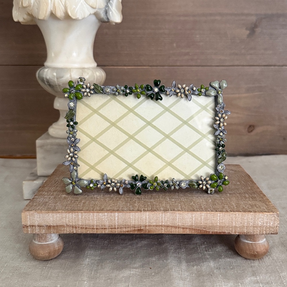 VTG | Small Photo Frame - Picture 3 of 10